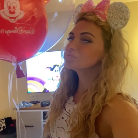 Dolce- Lilly Pulitzer/SCL/Rothy’s/Lele Sadoughi - Picture 12 of 17